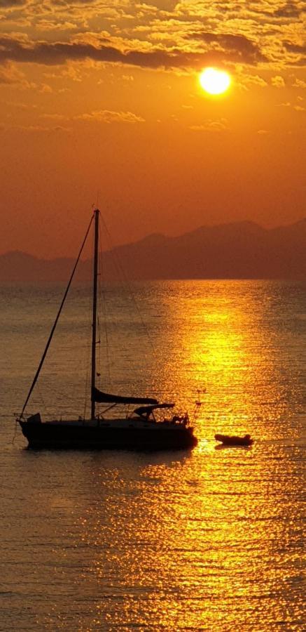 Sea View Holiday House Αρχάγγελος Εξωτερικό φωτογραφία